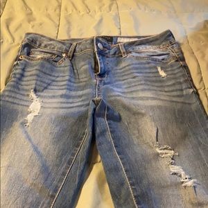 Distressed jeggings